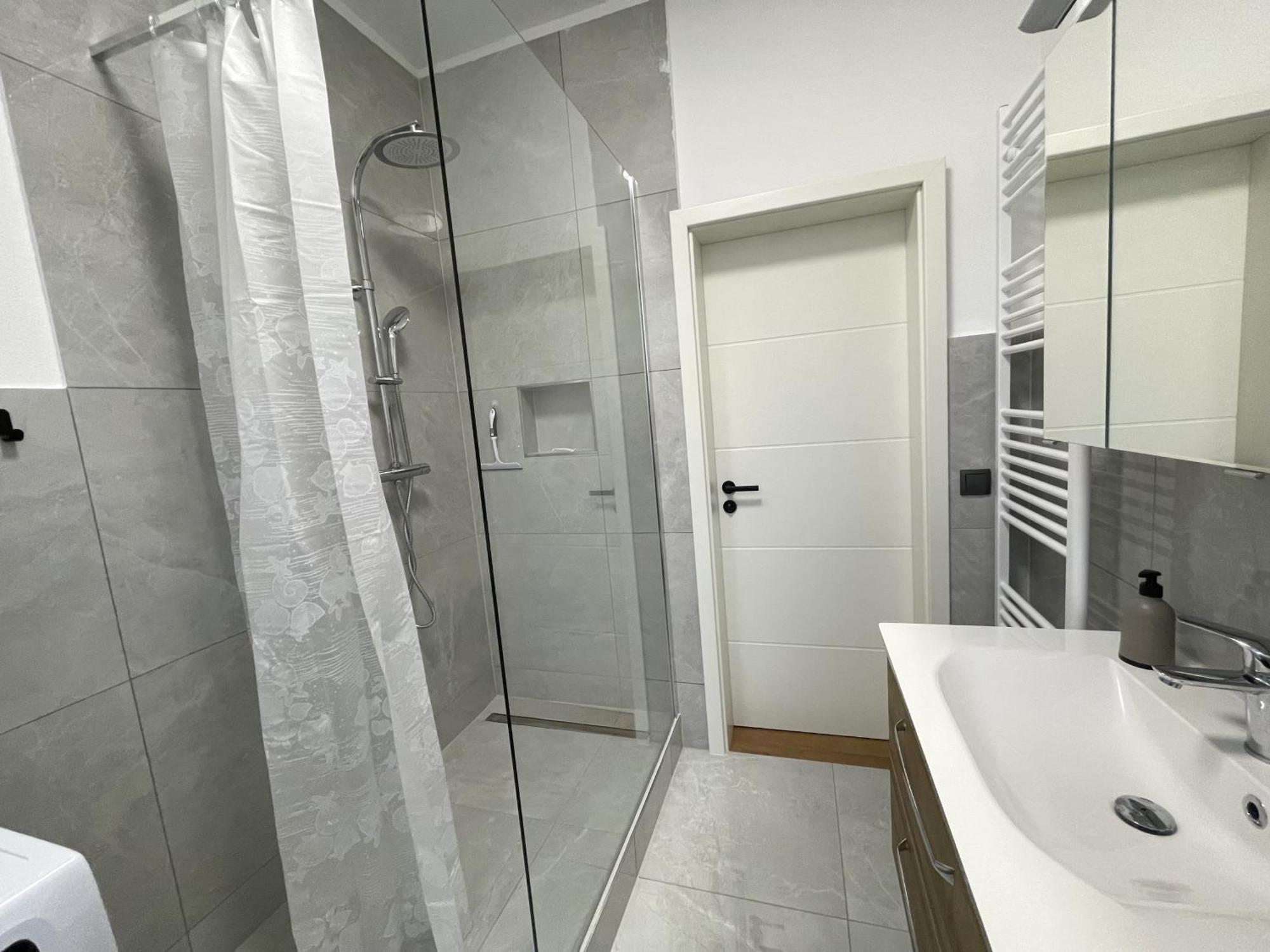 Urbansuites - Stylish Apartments I Koblenz Center I Kitchen I Up To 115M2 מראה חיצוני תמונה
